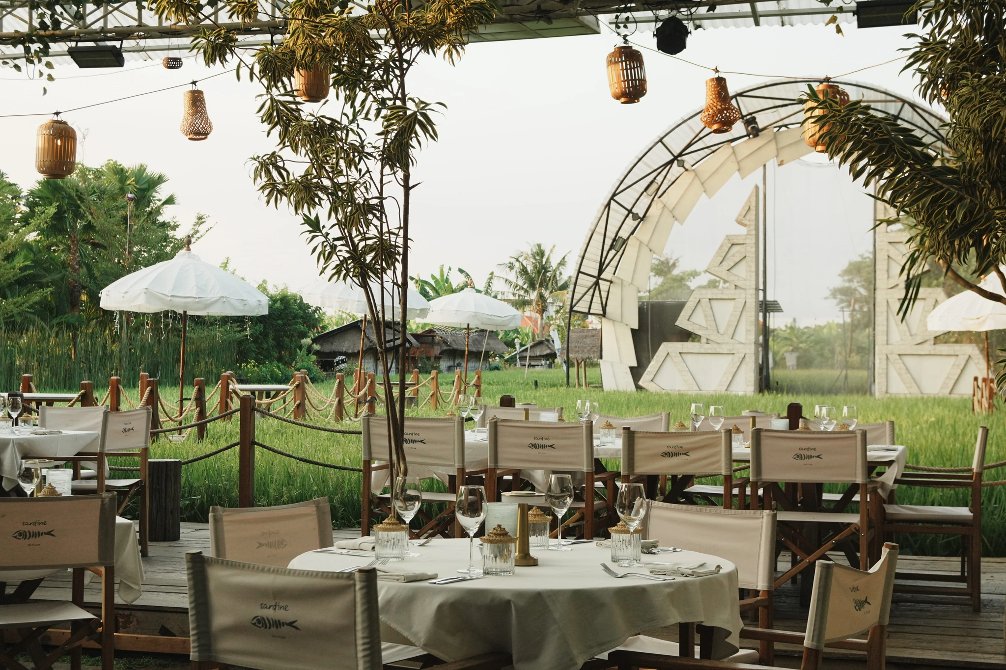 Family Restaurants in Bali: Where to Enjoy a Memorable Family Meal in Seminyak